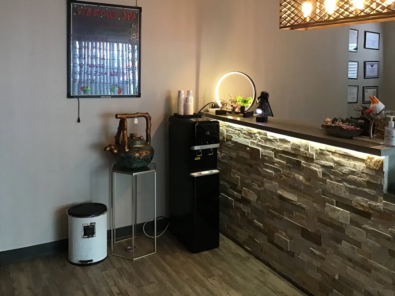 Front desk inside Diamond Spa Massage in San Diego, CA